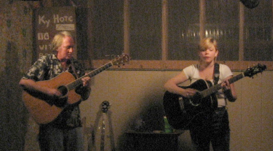 Ky Hote and Amelia Card